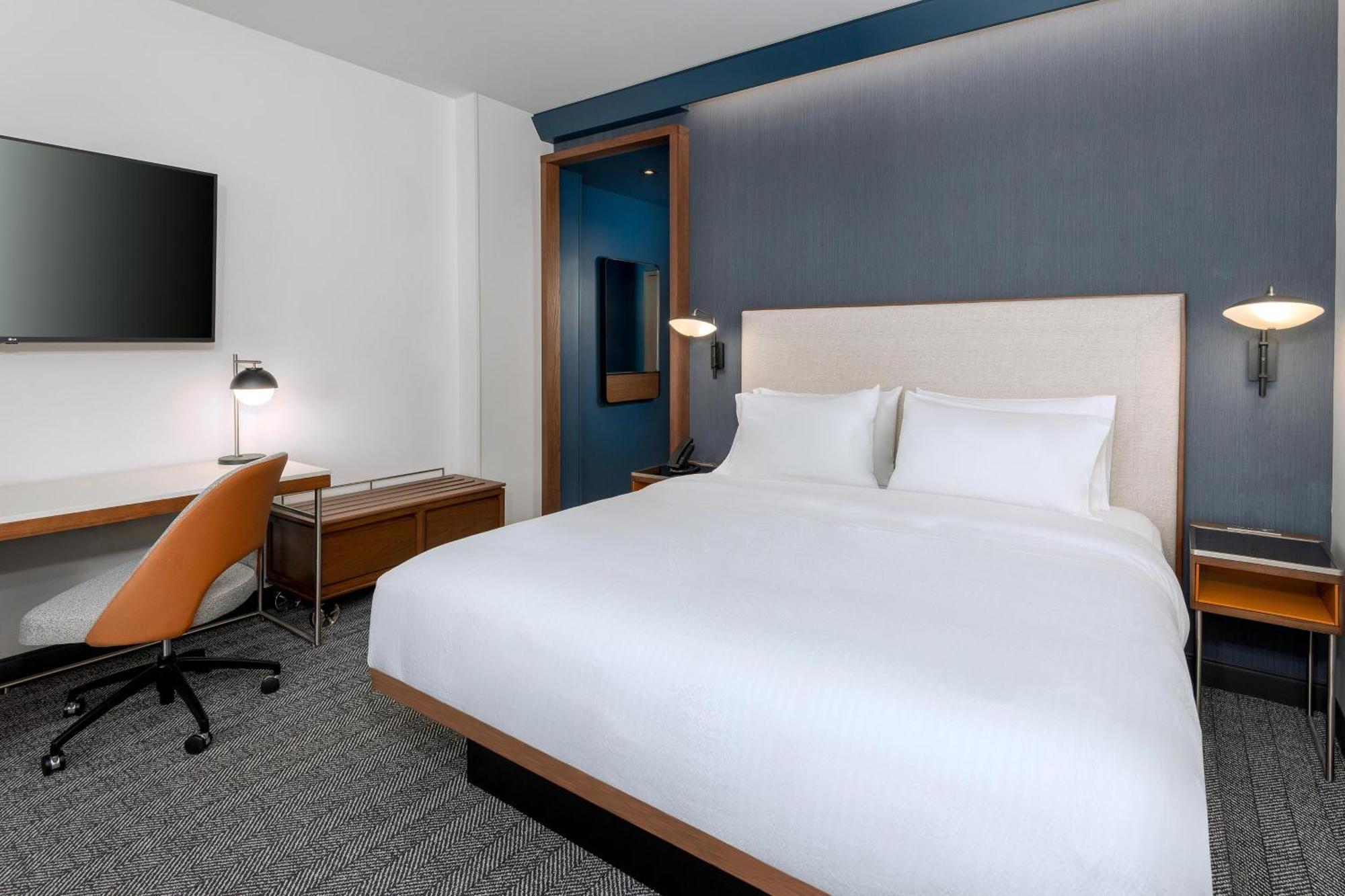 Courtyard By Marriott Atlanta Midtown Hotel Exterior photo