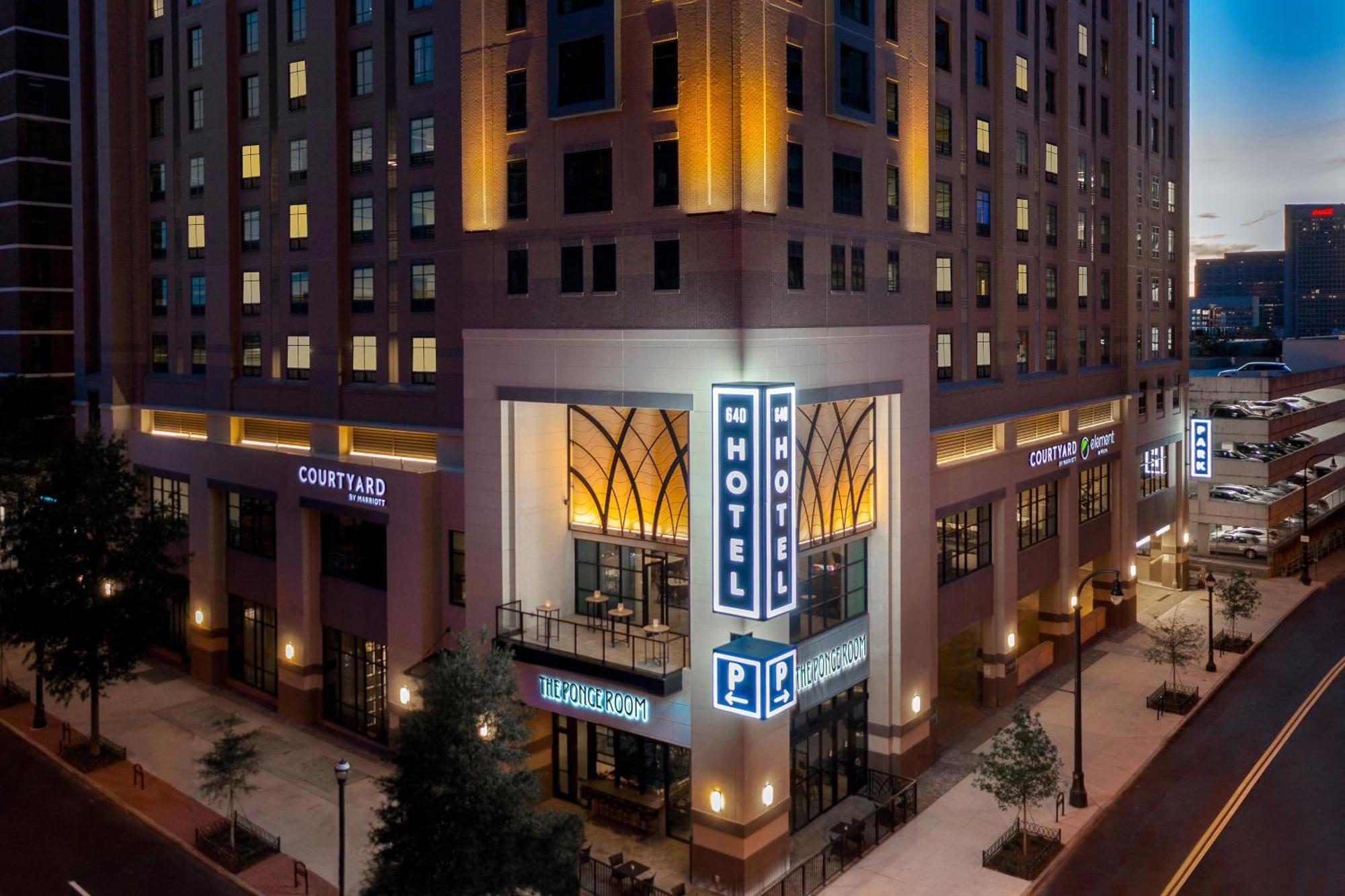 Courtyard By Marriott Atlanta Midtown Hotel Exterior photo